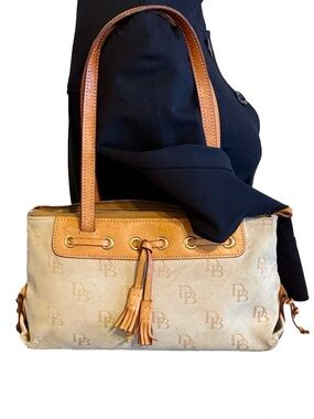 Dooney & Bourke Small DB Tassel Tote Zip Bag Beige Canvas Leather Trim Vintage